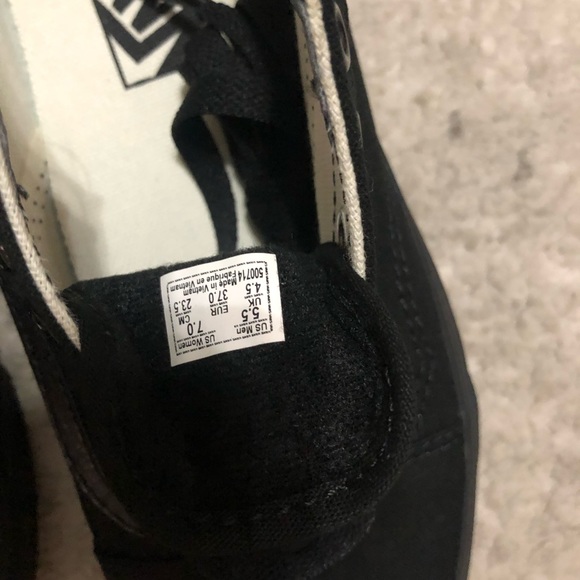 Vans - Picture 5 of 7